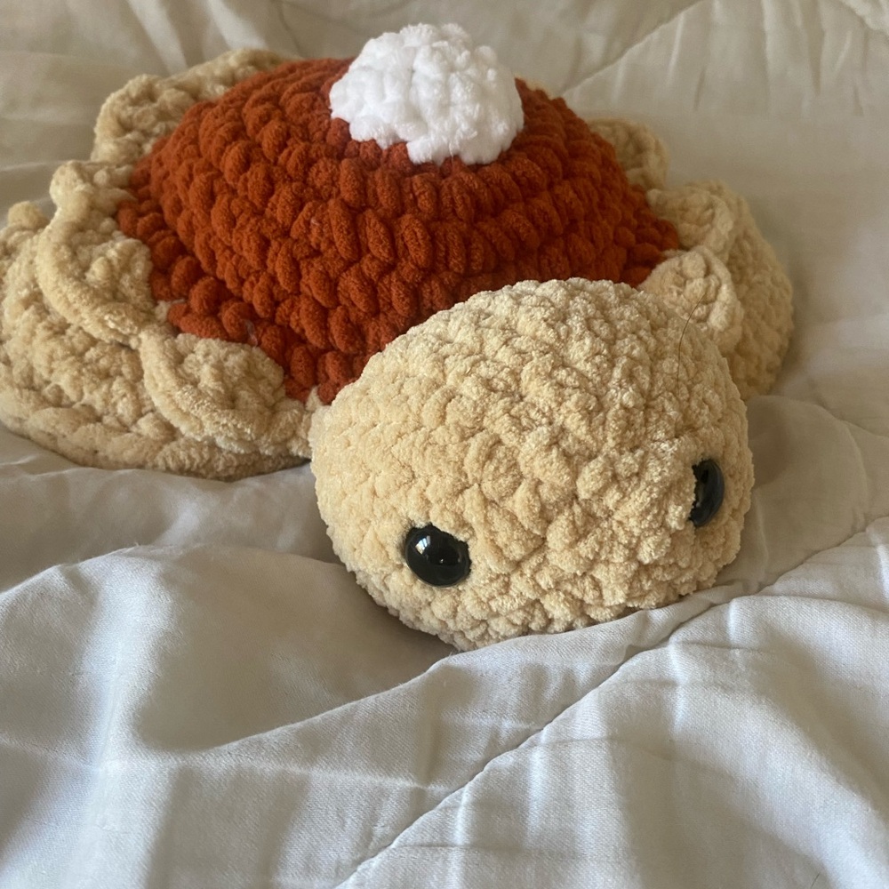 Pumpkin Pie crochet turtle - Picture 4 of 4
